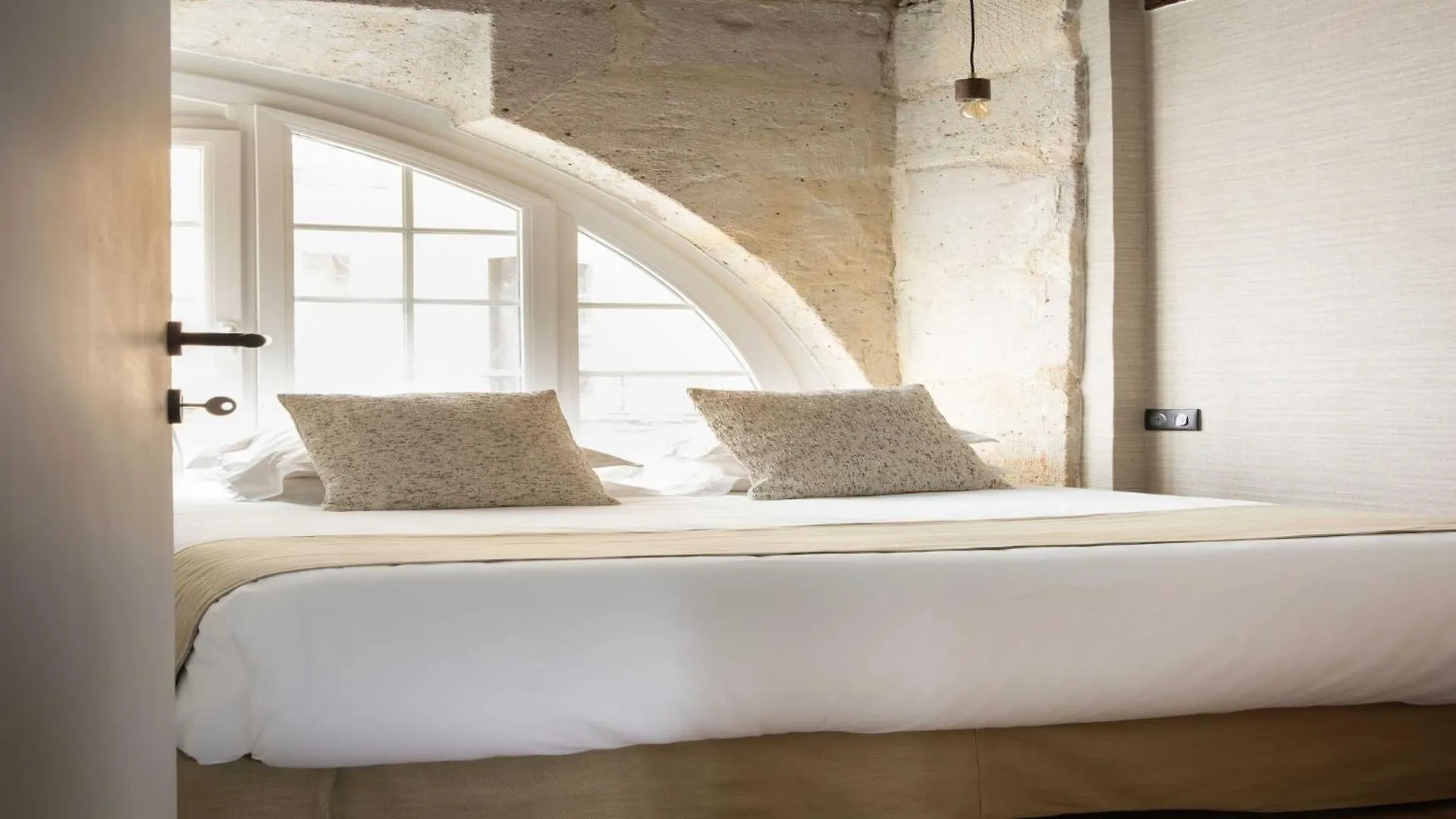 Refurbished Apartment - 2Br 6P - Chatelet 巴黎 0*,  法国